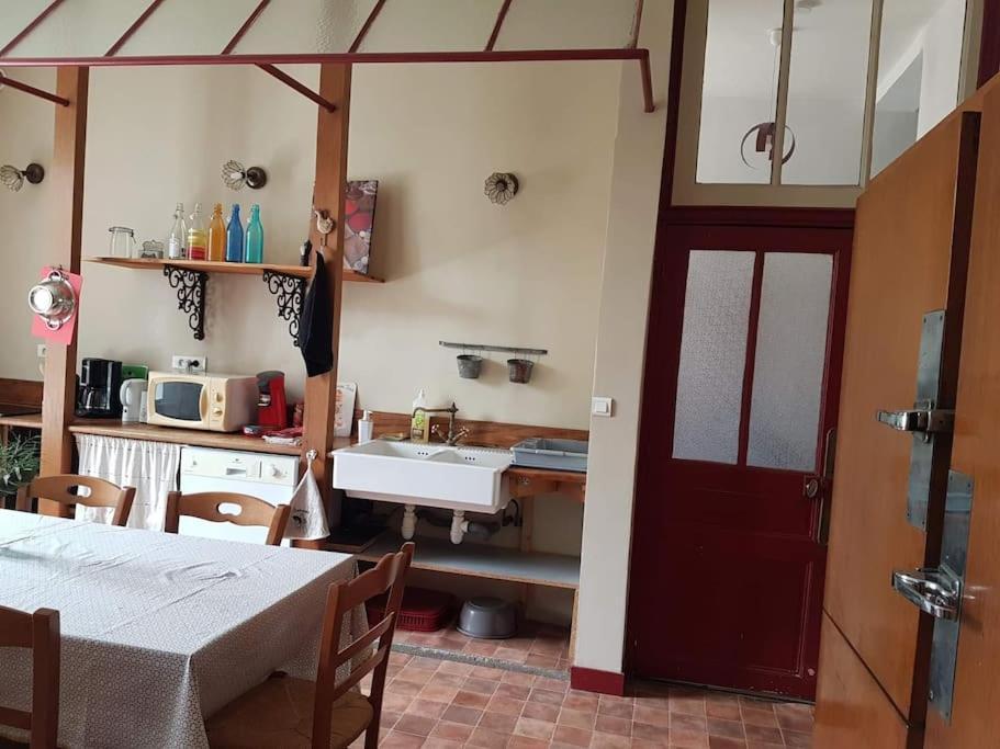 Grande Maison De Ville Entre Terre Et Mer Malestroit Zewnętrze zdjęcie